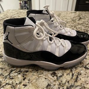 Air Jordan 11 concord 2018 size 11 with box